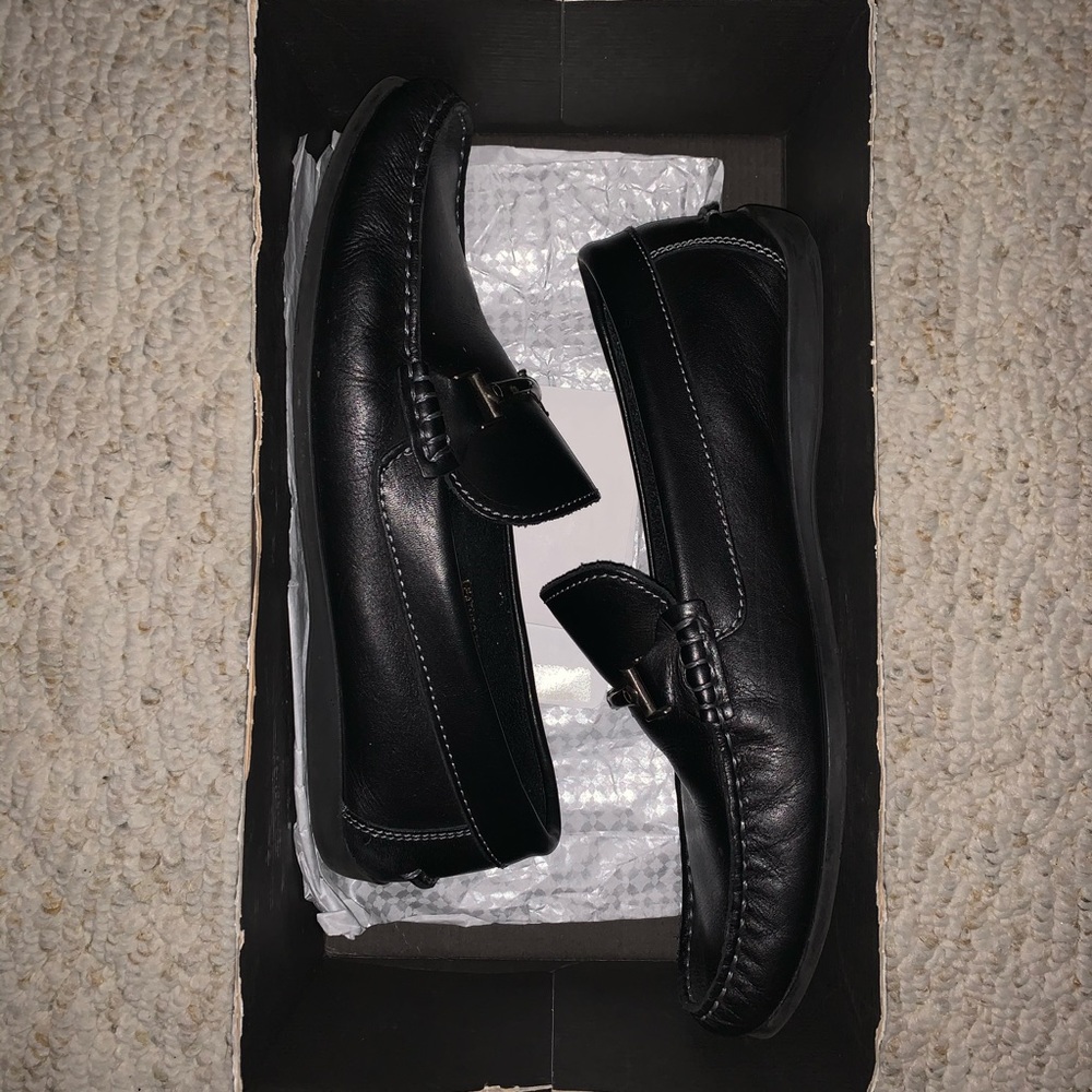 Florsheim black leather loafers men’s size 9.5